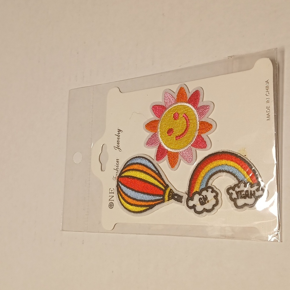 ONE Fashion 3pcs Patch Set Hot Air Balloon Sun Rainbow NWT - Picture 7 of 8
